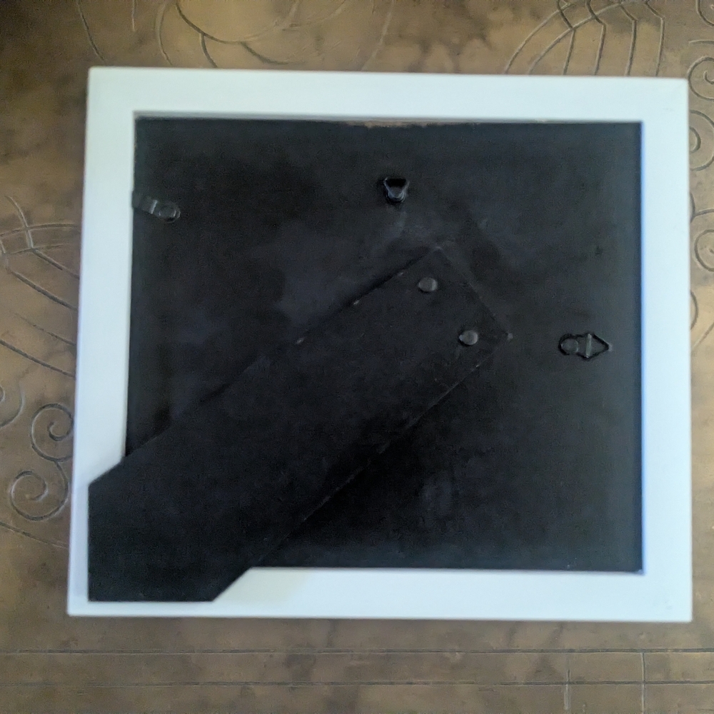 White Collage Photo Frame - Picture 2 of 2